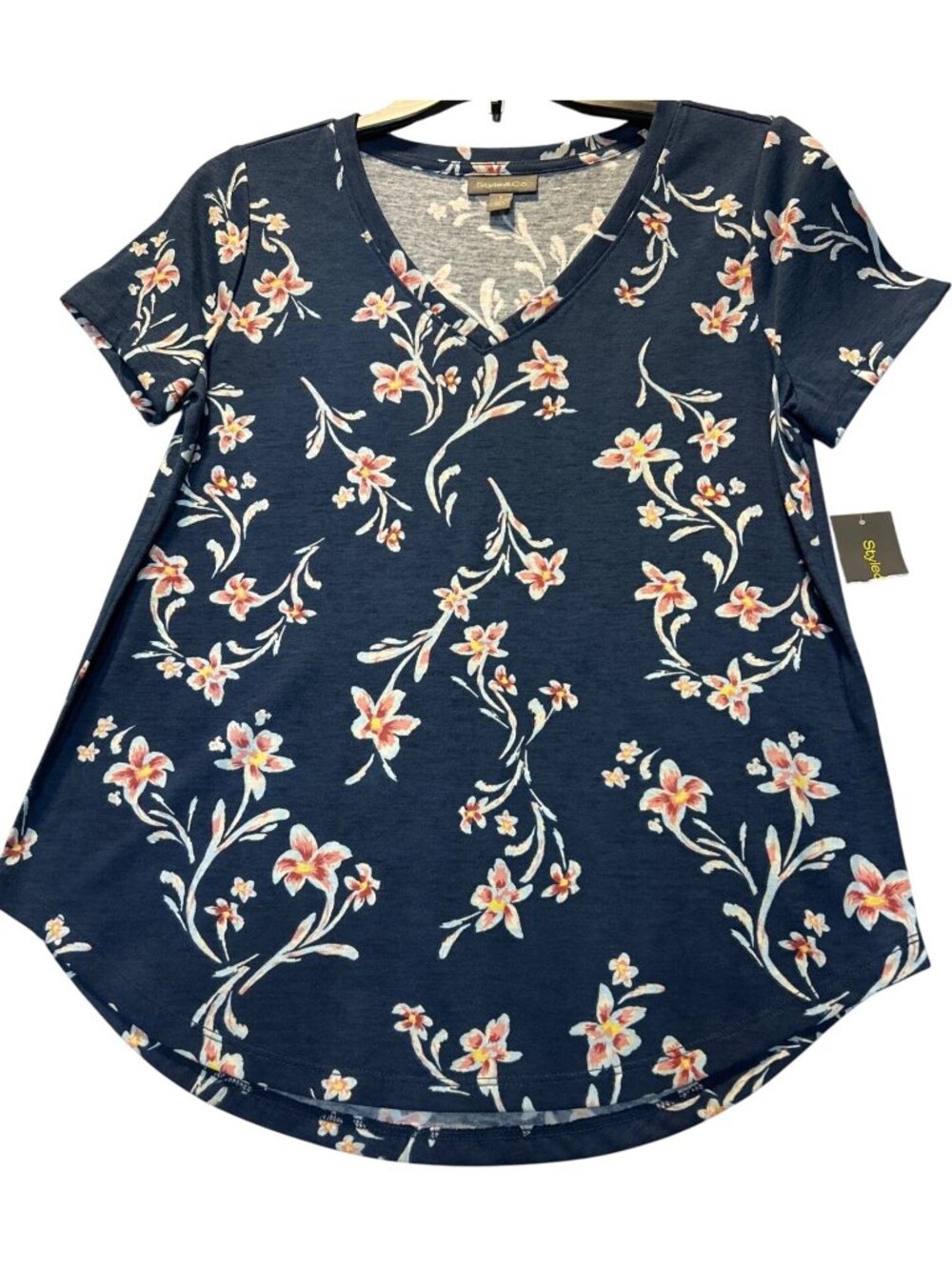 Style & Co Womens Small Navy Floral V-Neck Perfect Tee Short Sleeve